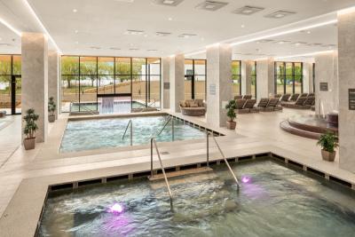 ✔️ Wellness Hotel akció a Balatonnál az új Sirius Hotelben - ✔️ Sirius Hotel Keszthely**** ✔️ Akciós balatoni Sirius hotel